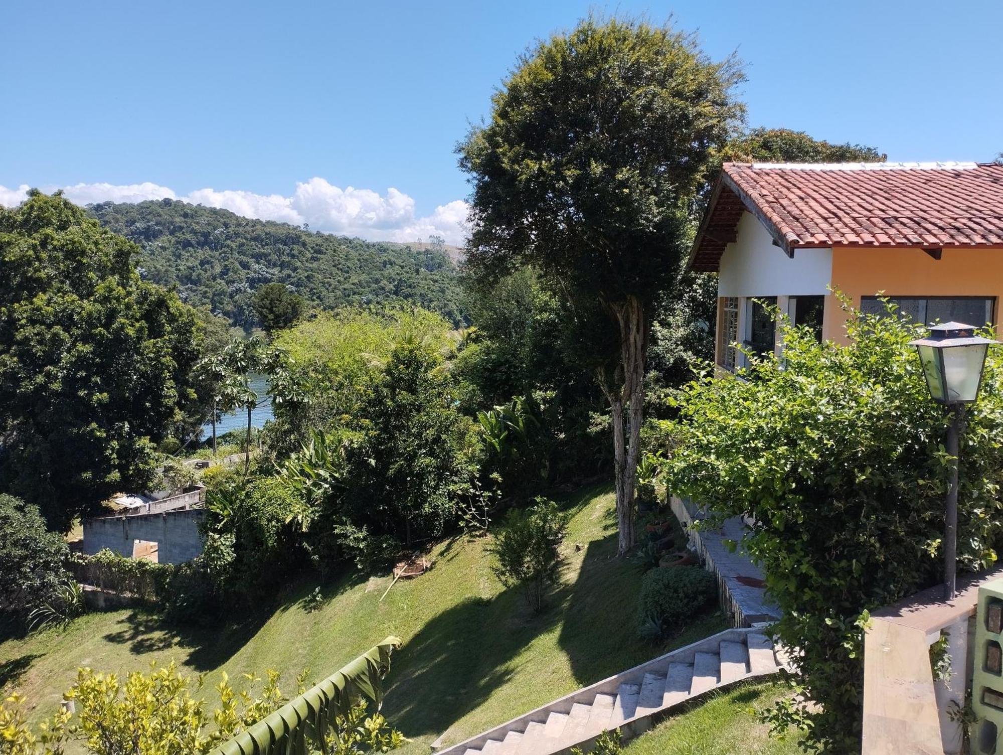 Holiday home Chacara Pe Na Agua Igarata